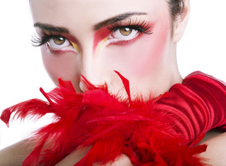 Sguardo e guanto rosso