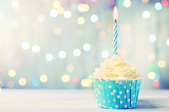 Happy Birthday Cupcake Images – Browse 161,987 Stock Photos, Vectors, and  Video
