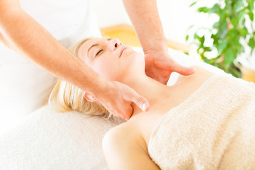 Naklejka premium Neck Massage