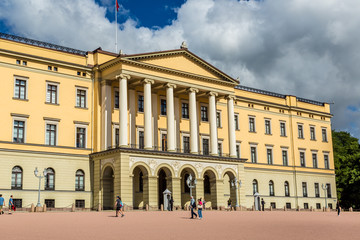 Fototapeta na wymiar Royal Palace in Oslo, Norway