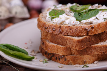 Sandwich with soft cheese