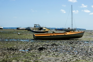 Bateaux &agrave;  mar&eacute;e basse