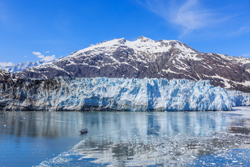 Fototapeta na wymiar Margarie Glacier in Glacier Bay National Park, Alaska