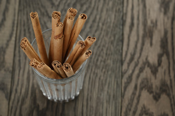 true cinnamon sticks in glass