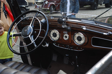 Cockpit Oldtimer Audi - obrazy, fototapety, plakaty