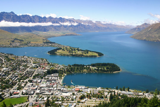 View to lake Wakatipu and Queenstown, New Zealand
