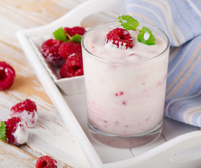 Fresh raspberry yogurt