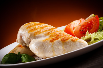Roast chicken fillet and vegetables