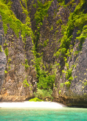High Cliff Lagoon Mountains