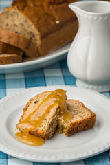 cake with honey