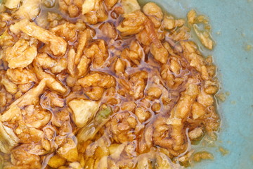 Deep fried garlic and oil for food ingredient