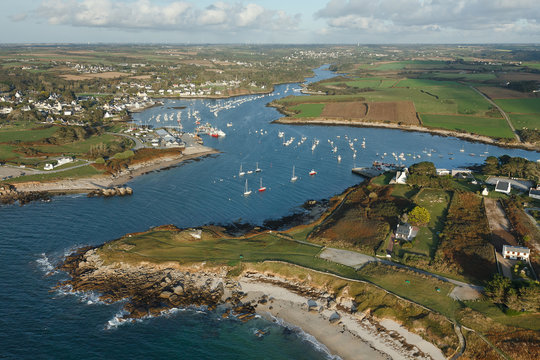 Ber ar Groaz et Lanidut , Bretagne Finist&egrave;re vue du ciel