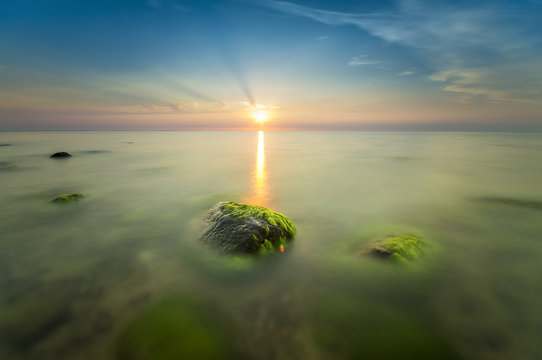 Fototapeta zachód słońca nad morzem