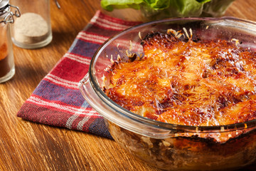 Potato and meat casserole