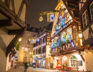 Fototapeta na wymiar Marché de noël à Strasbourg, Alsace