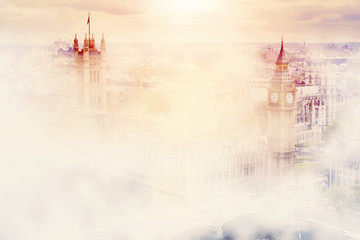 Obraz premium Big Ben, the Palace of Westminster in morning fog. London, UK.