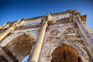 Arch of Constantine is a triumphal arch in Rome - 74297554