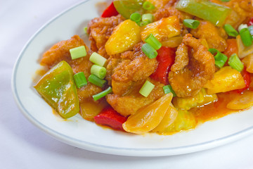 Sweet and sour sauce fried with pork