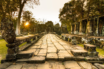 Obraz premium Sunset over Bateay Kdei temple