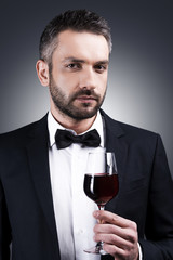 Gentlemen prefer wine.