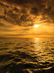 Obraz premium Beautiful seascape evening sea horizon and sky.