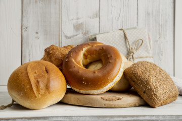 Frühstücks Brötchen, Bagel und Croissant