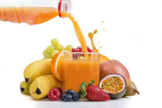 Multivitaminsaft, aus Beeren, Maracuja, Birne