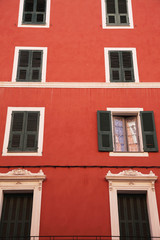 Façade d'immeuble à Nice
