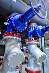 Impianto per distribuzione energia - piping filtri e valvole © franco ricci