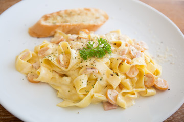 fettuccine carbonara