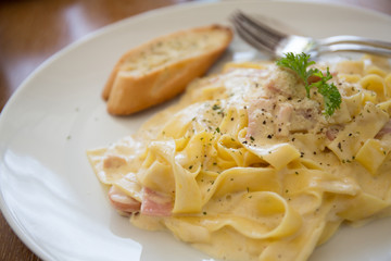 fettuccine carbonara