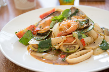 spaghetti with seafood
