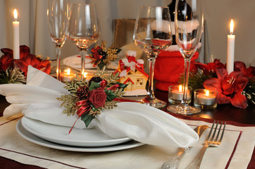 Festive Christmas table decoration