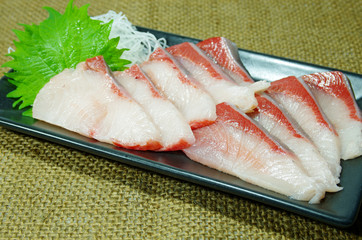 ぶりの刺身