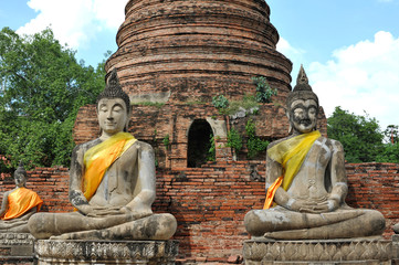 Fototapeta na wymiar Buddha and stupa