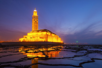 Hassan II Mosque during the sunset in Casablanca, Morocco - obrazy, fototapety, plakaty