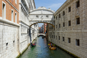 Fototapeta na wymiar Venise : le Pont des Soupirs