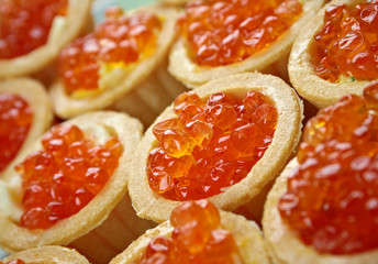    Tartlet with red caviar   .