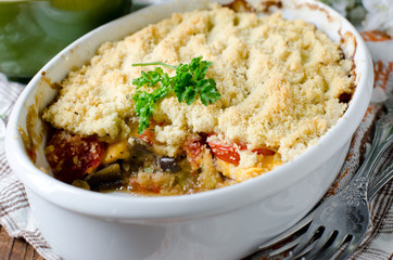 Crumble with vegetables