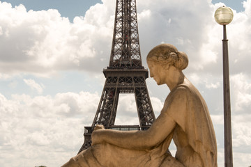 Fototapeta na wymiar particolare della Torre Eiffel