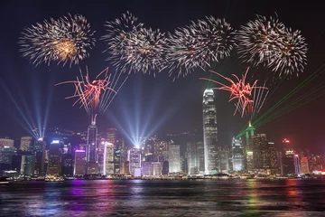 Fototapete Rund Feuerwerksfeier an der Victoria Bay in Hongkong © Noppasinw