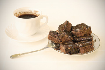 Black coffee and chocolate cookies