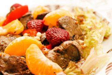 chicken liver with fruits