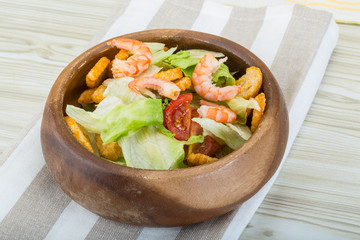 Caesar salad with shrimps