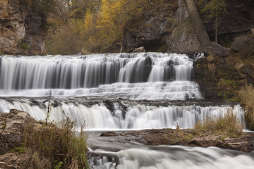 Obraz premium Willow Falls In Autumn