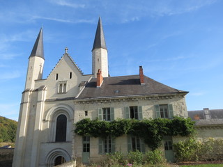 Maine-et-Loire - Fontevraud - Abbaye et logis annexe