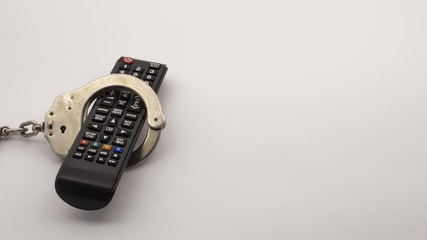 Remote control handcuffs