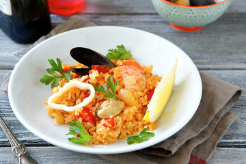 Fototapeta na wymiar rice with seafood