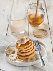 cottage cheese pancakes with honey