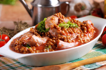 zuppa di salsiccia e lenticchie